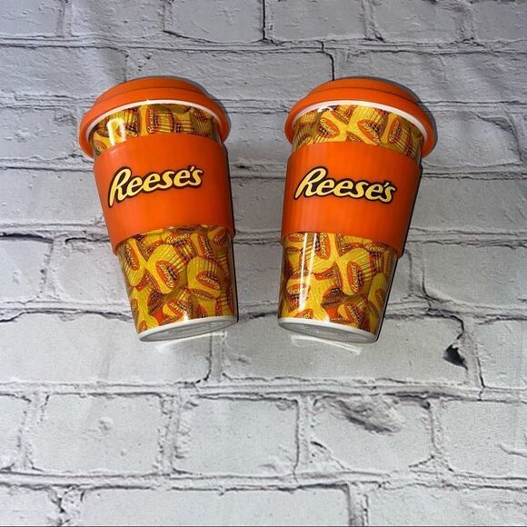 NWOT Reese’s Travel Ceramic Coffee Mug Set with Silicone Lid and Band - Picture 1 of 5